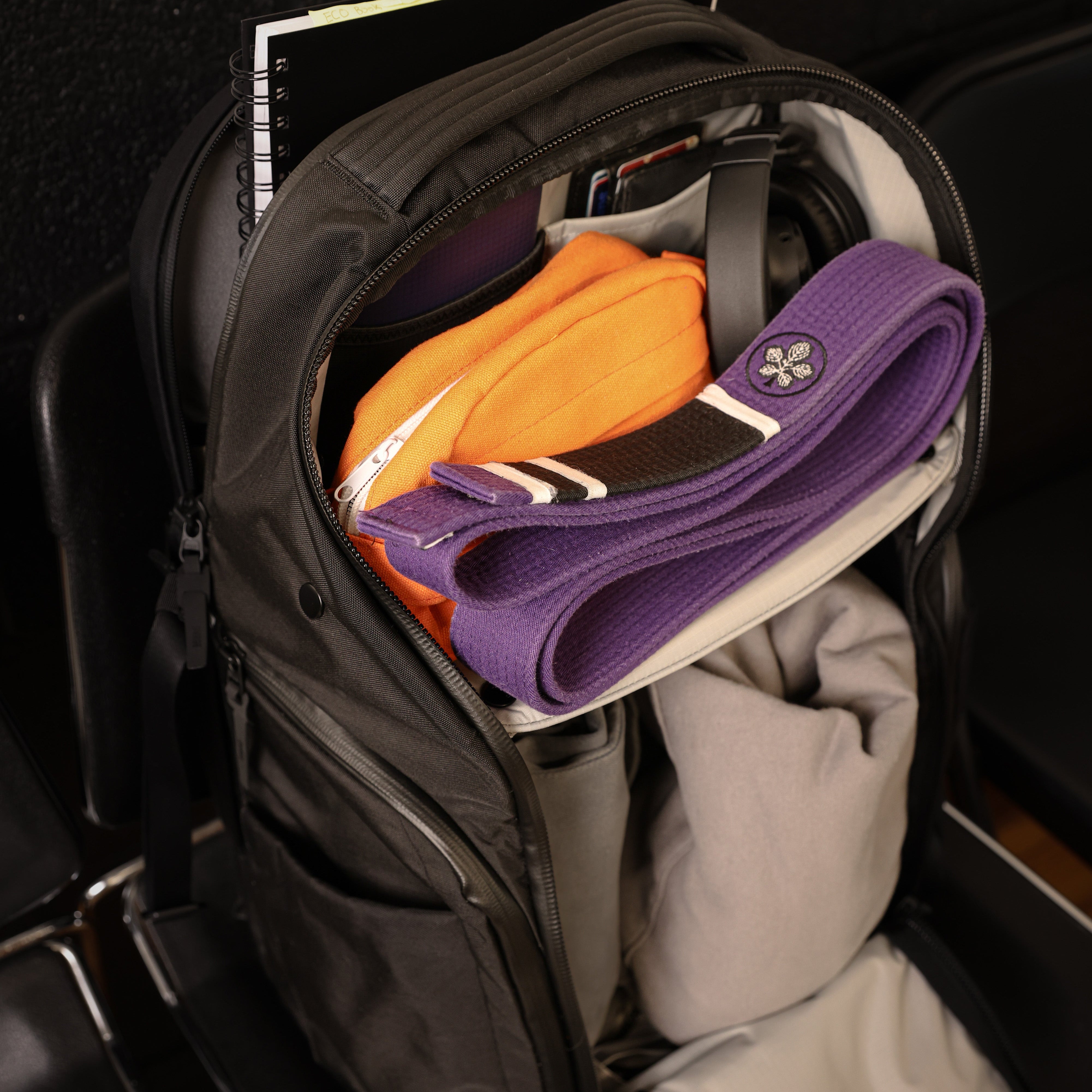 DVRGE 500D 36L Backpack