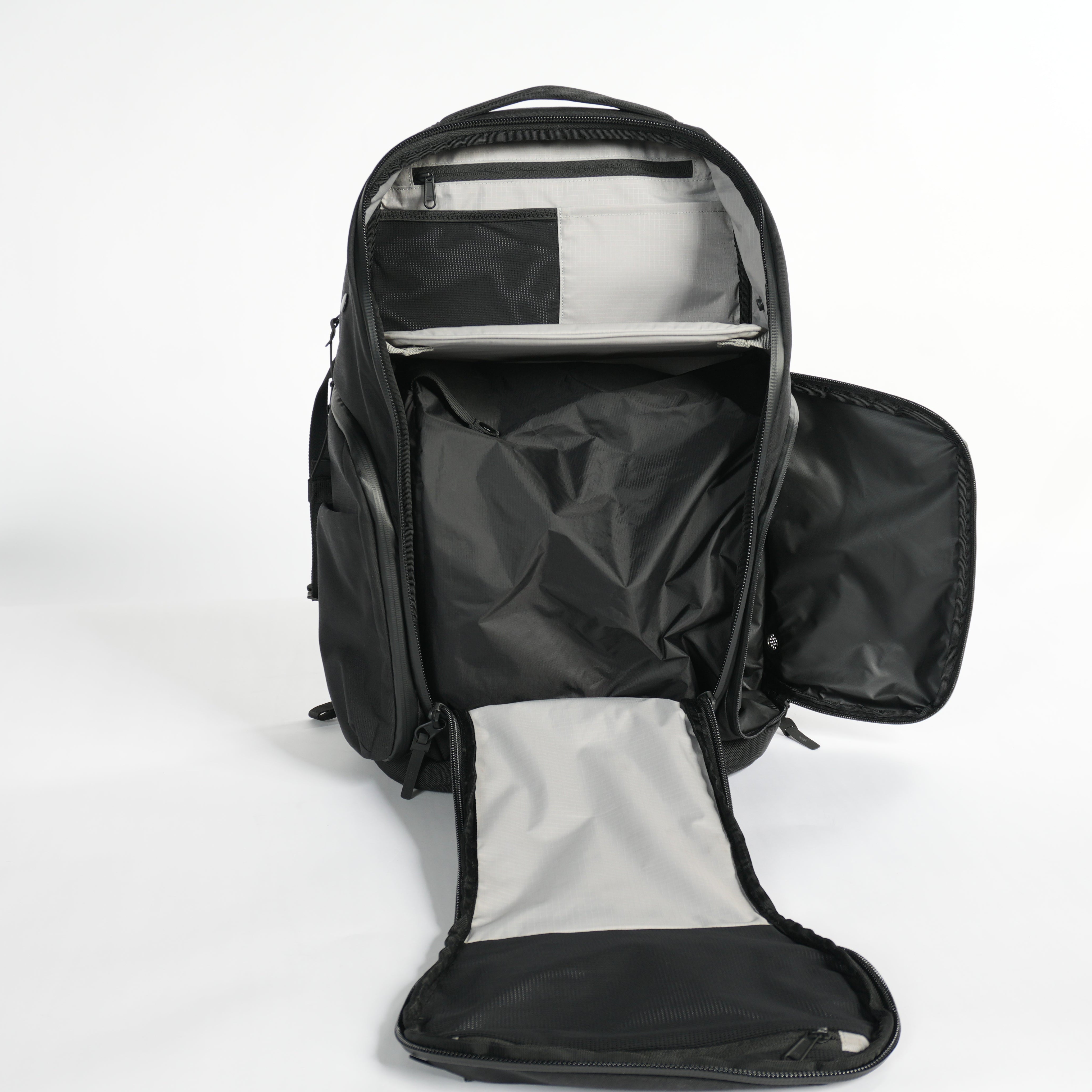VAKT. BAG X ブラック DVRGE VX21 X-Pac® 36L Backpack